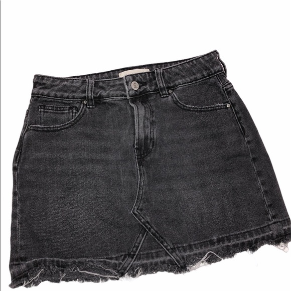 Pacsun size 25 black distressed jean mini skirt - Picture 1 of 7